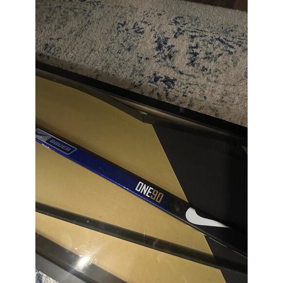 Jordan Staal autographed full-size stick and puck framed with PSA certification - Picture 3 of 5